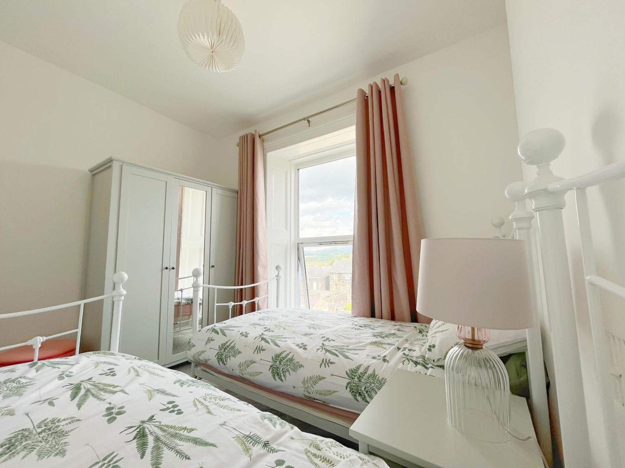 Porthmadog, Sleeps 11, 5 Bedrooms, 5 Bathrooms, Mountain Views Esterno foto